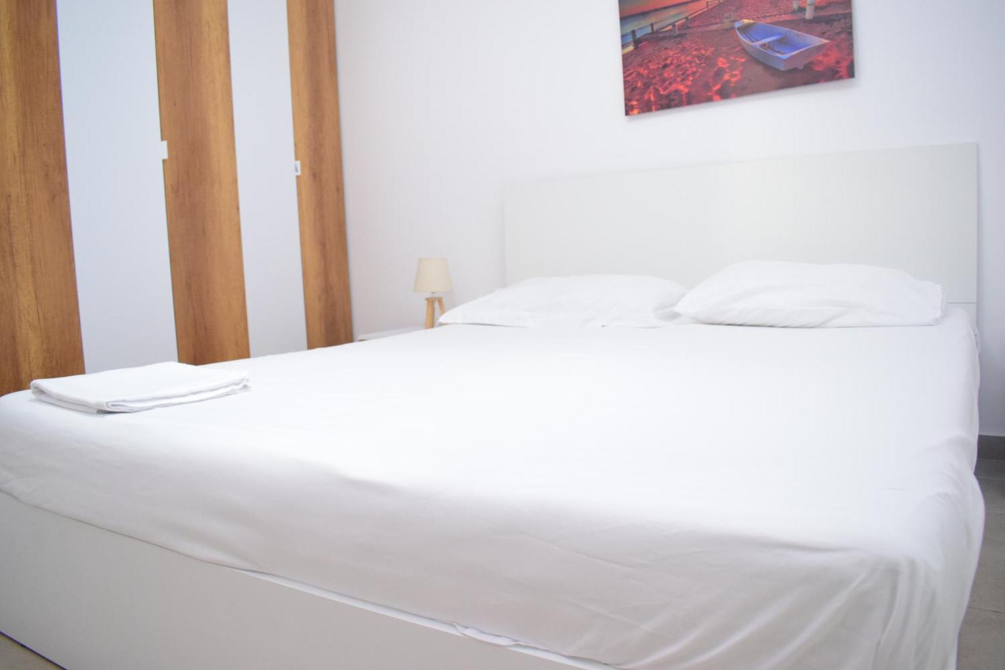 Appartement Aquamarine 2, *