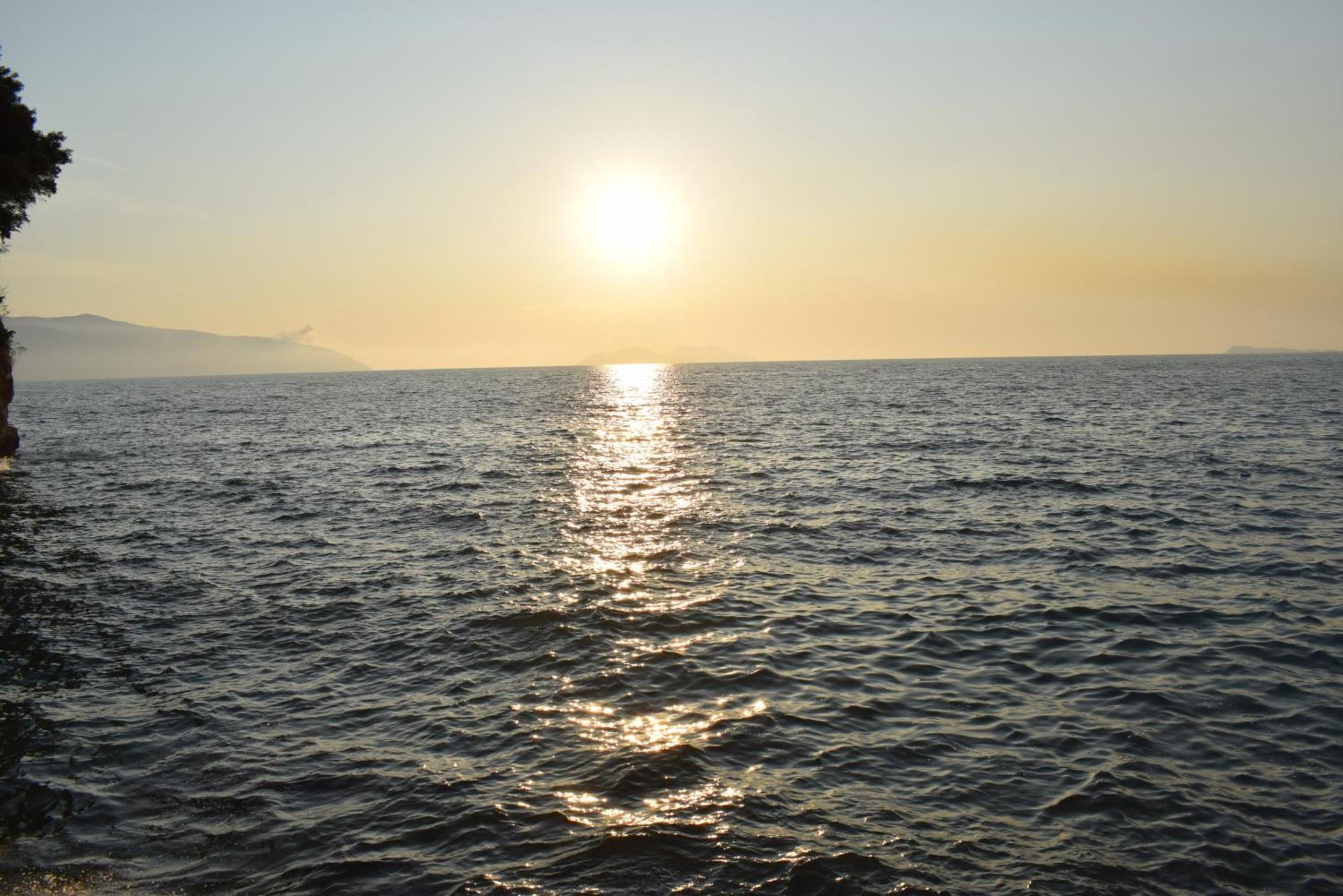 Aquamarine 2, * Vlorë